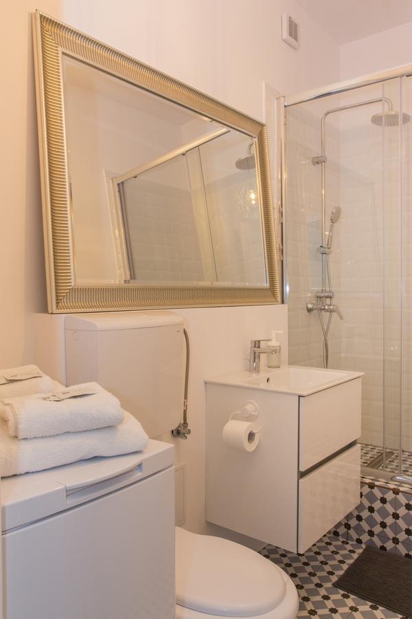 Premium Studio By Mrg Apartments Bucureşti Ngoại thất bức ảnh